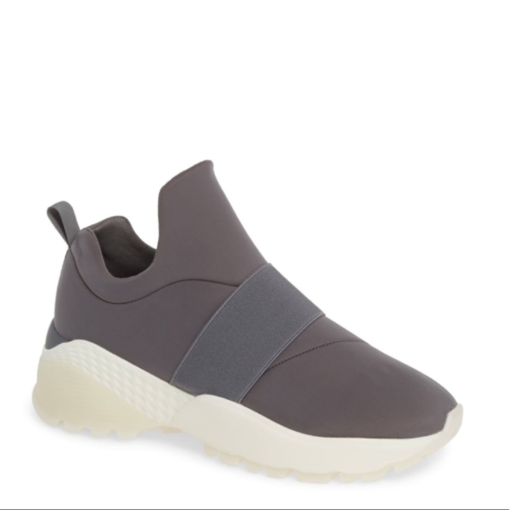 J/SLIDES
MANIC SNEAKER GREY